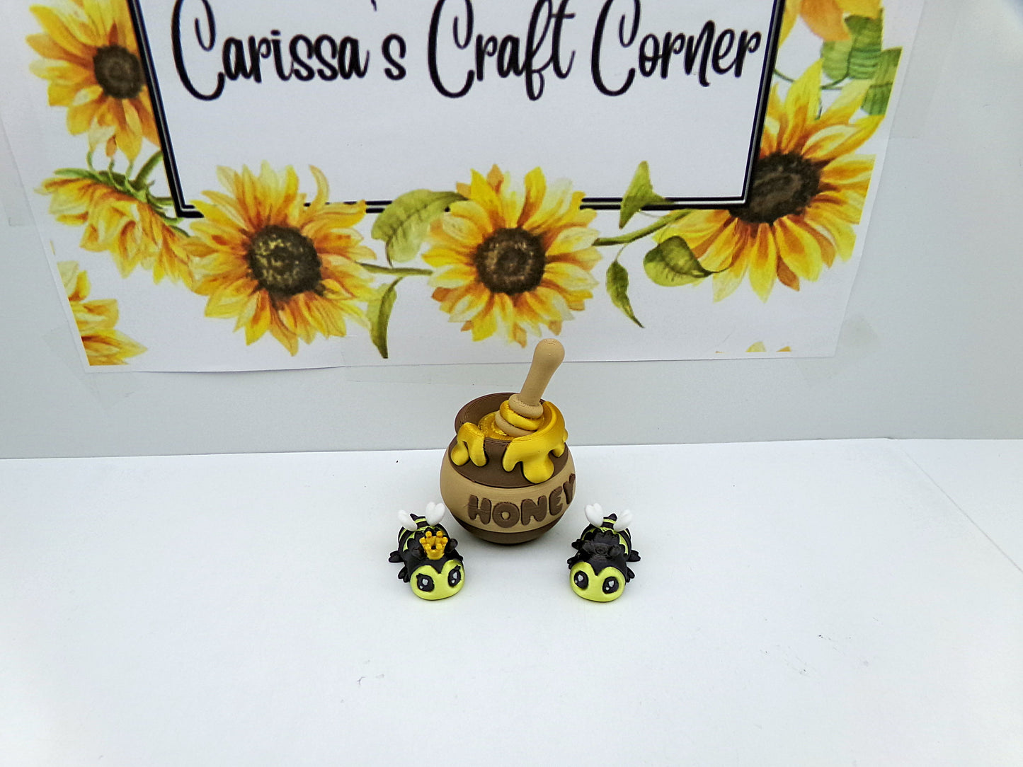 Bee Cover Minders & Honey Pot Trash Minder Set