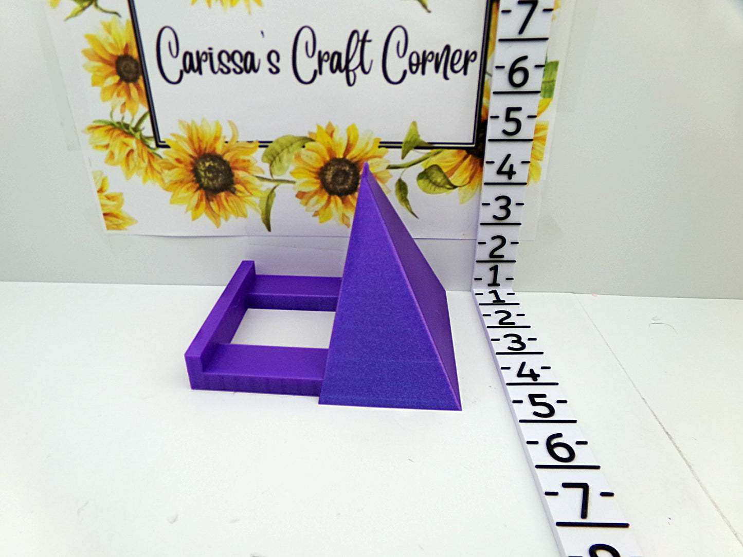 Elizabeth Ward & D.A.C Container Box Stand