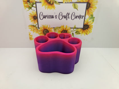 A Paw-rific pen holder