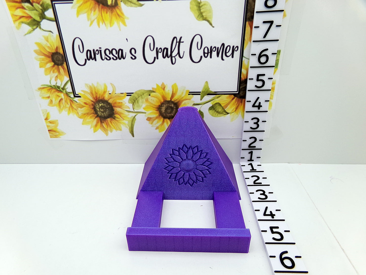 Elizabeth Ward & D.A.C Container Box Stand
