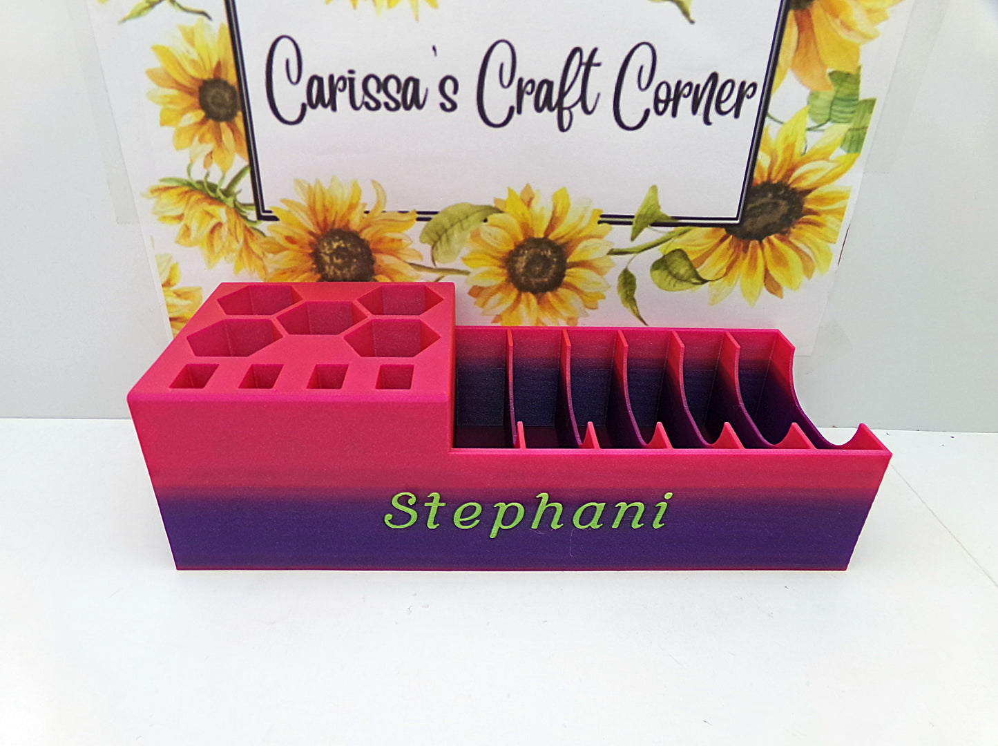 Pen, Tweezer & Assorted Putty Holder